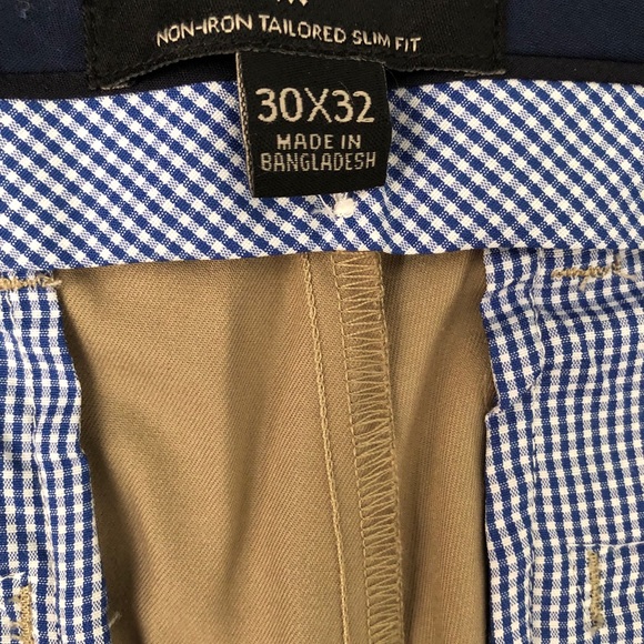 NWOT Banana Republic khakis - Picture 2 of 2